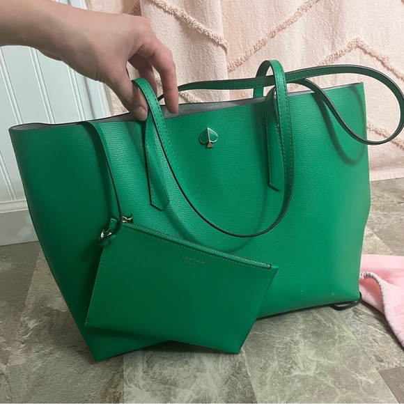 Kate Spade Vibrant Green Tote - Picture 9 of 13